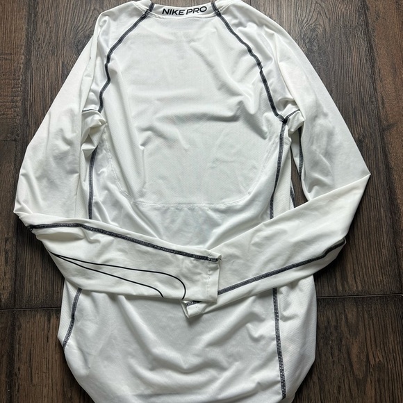 Nike White Long Sleeve Blouse - Picture 3 of 3